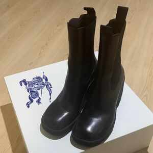 Burberry Black Platform Chelsea Boots